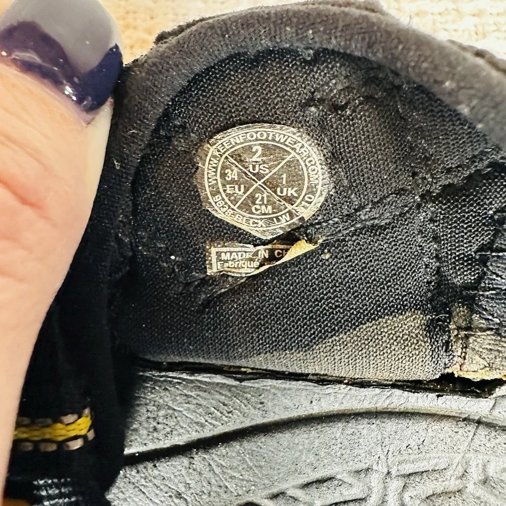 Keen Kids Newport H2 Sandals Waterproof Black Summer‎ Travel Hiking Fish -sz 2